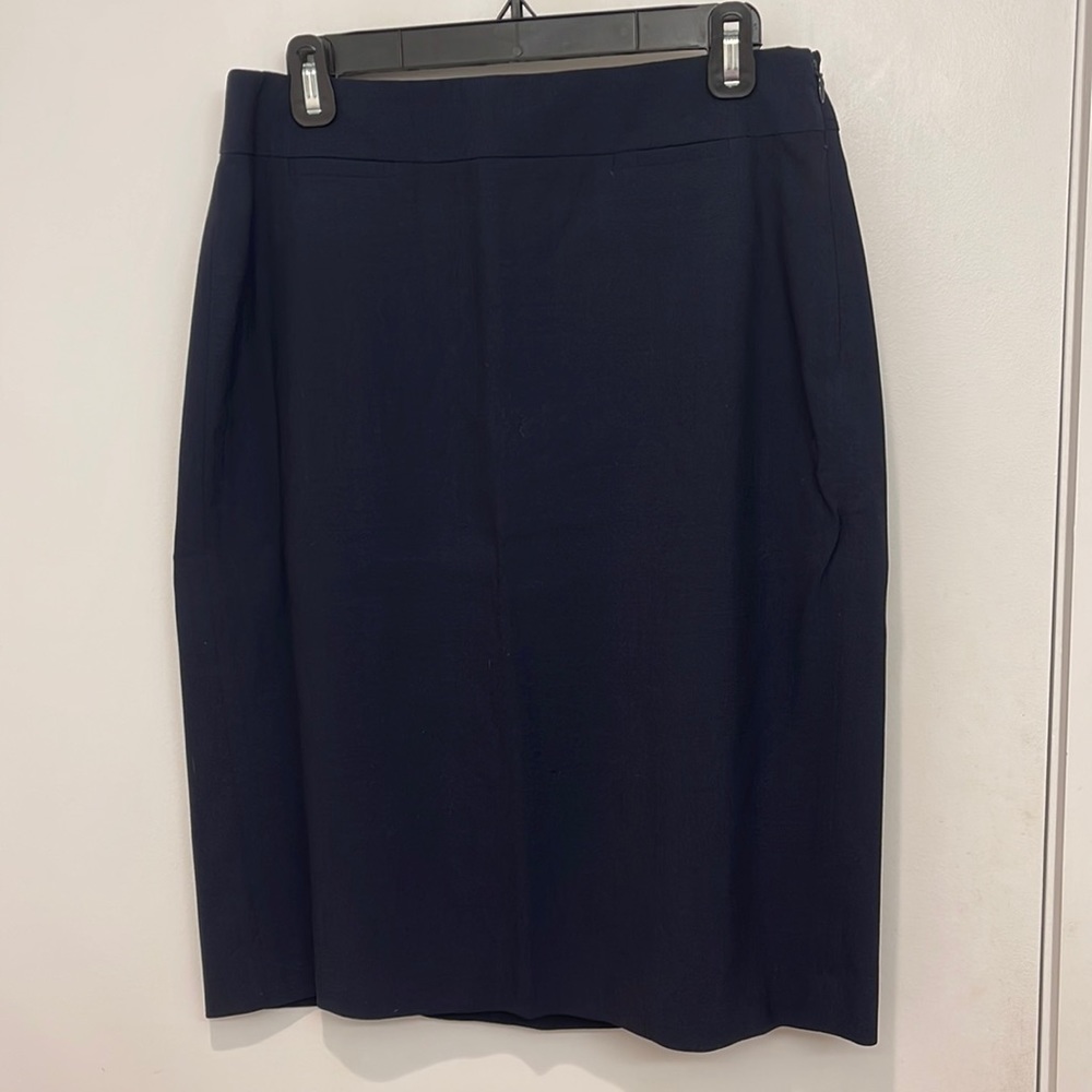Banana Republic navy pencil skirt sz 8 tall.